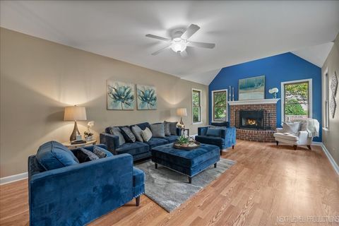 Tiny photo for 473 Bond Drive, Batavia, IL 60510 (MLS # 12485675)
