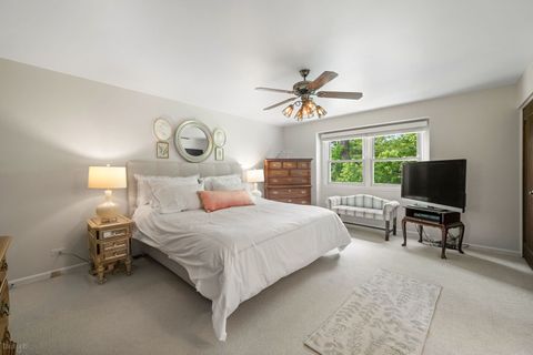 Tiny photo for 1618 McCraren Road, Highland Park, IL 60035 (MLS # 12660915)