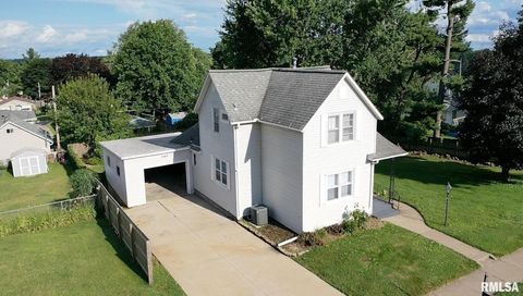 Tiny photo for 1713 5th Street N, Clinton, IA 52732 (MLS # 12585260)