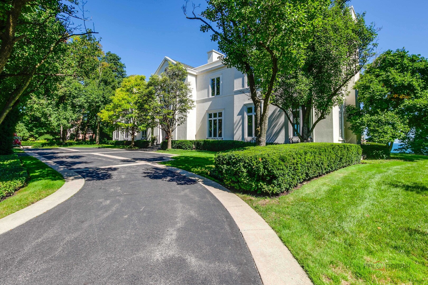 901 Lake Road