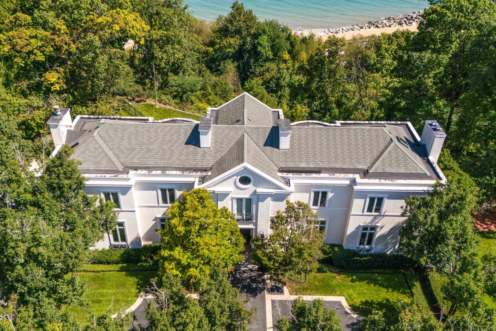 901 Lake Road