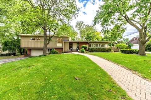 430 Briargate Terrace Hinsdale IL 60521