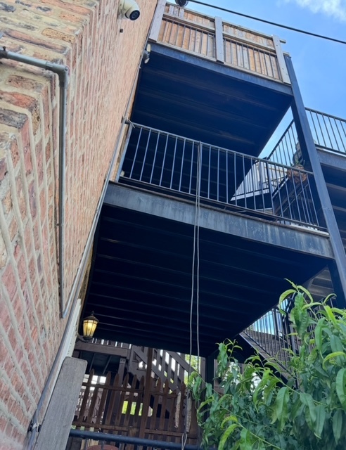 1106 S Francisco Avenue