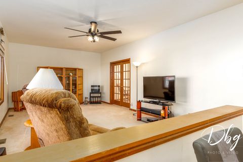 Tiny photo for 252 Carters Grove Court, Grayslake, IL 60030 (MLS # 12492159)