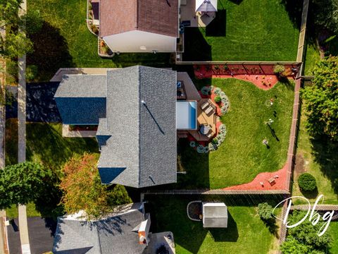 Tiny photo for 252 Carters Grove Court, Grayslake, IL 60030 (MLS # 12492159)