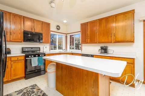 Tiny photo for 252 Carters Grove Court, Grayslake, IL 60030 (MLS # 12492159)