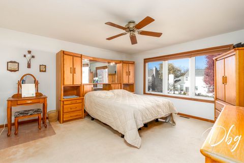 Tiny photo for 252 Carters Grove Court, Grayslake, IL 60030 (MLS # 12492159)