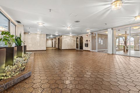 Tiny photo for 6400 N Cicero Avenue #611, Lincolnwood, IL 60712 (MLS # 12604630)