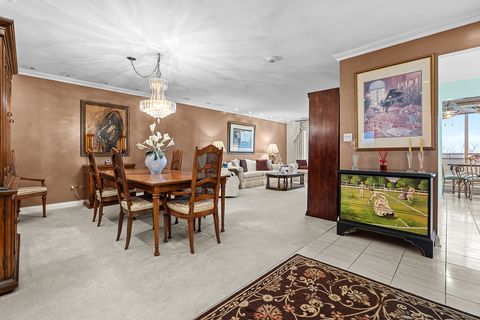 Tiny photo for 6400 N Cicero Avenue #611, Lincolnwood, IL 60712 (MLS # 12604630)