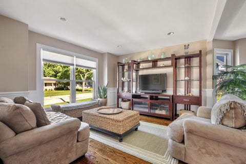 Tiny photo for 619 S 3rd Street, Dundee, IL 60118 (MLS # 12700053)