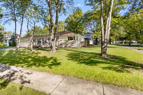 Tiny photo for 3810 Bobwhite Lane, Rolling Meadows, IL 60008 (MLS # 12780260)