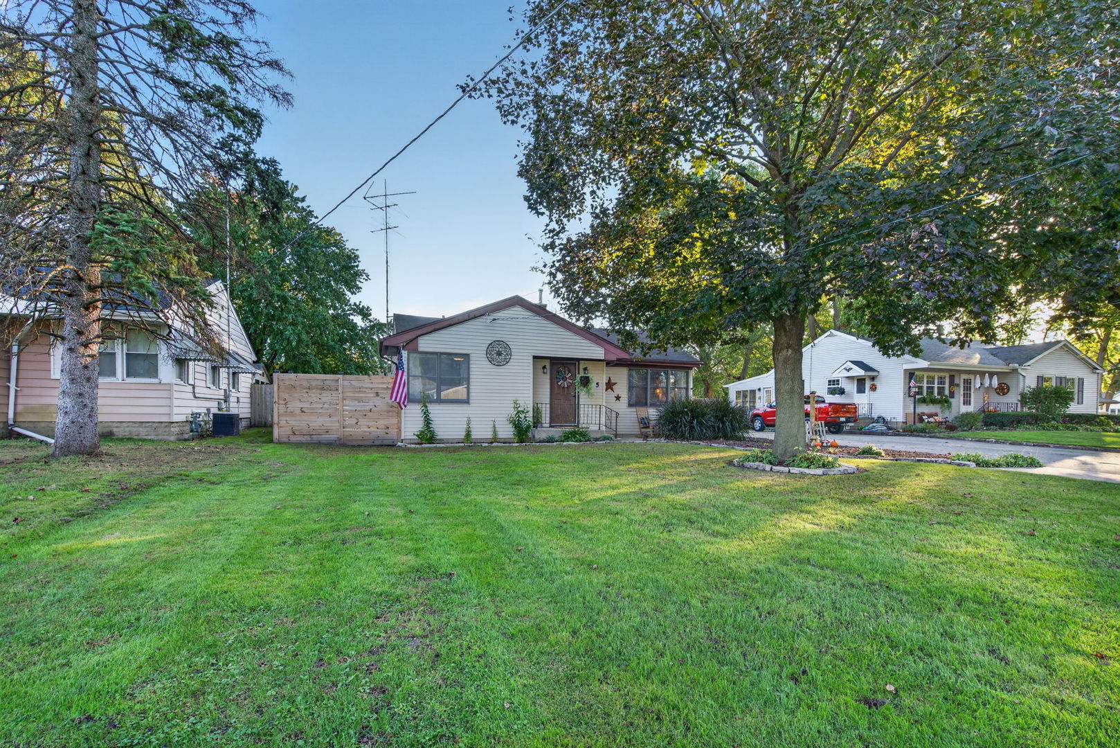 135 E 3rd Street