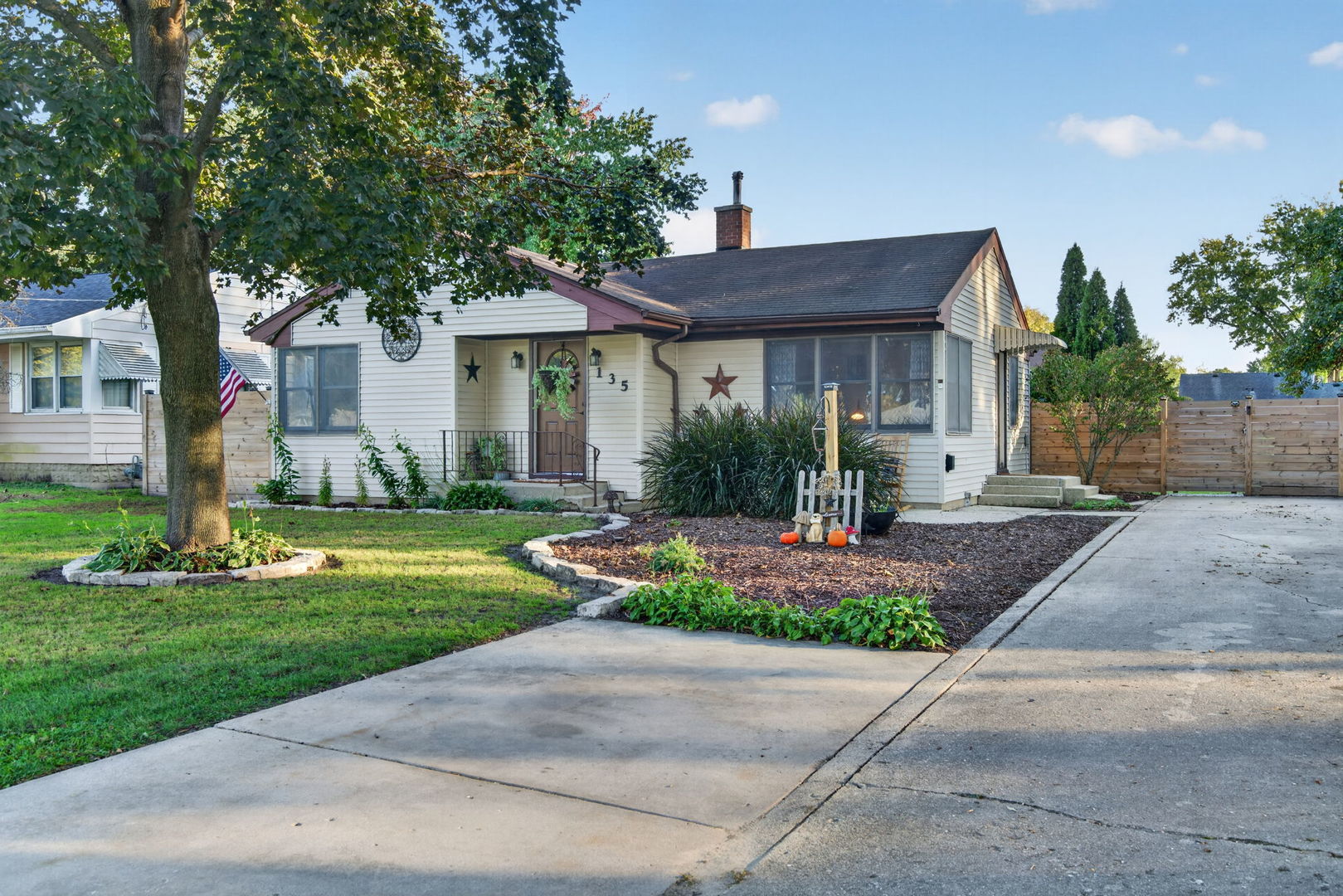 135 E 3rd Street