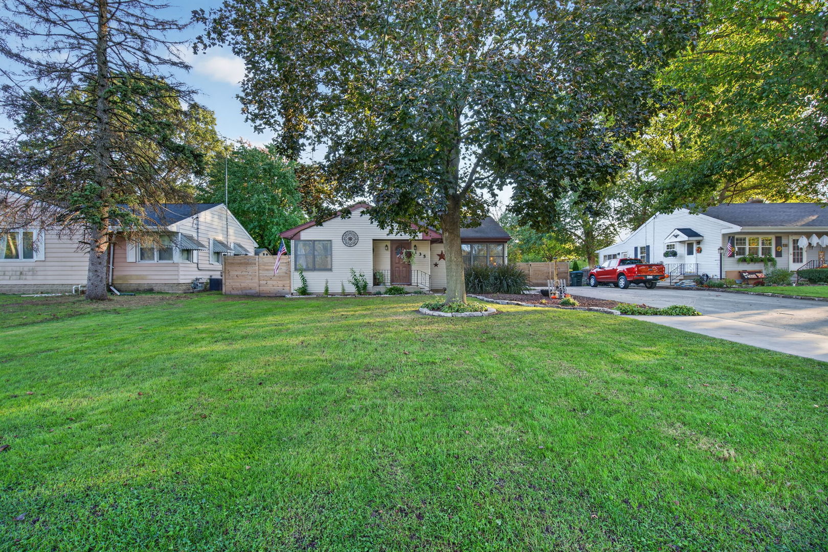 135 E 3rd Street