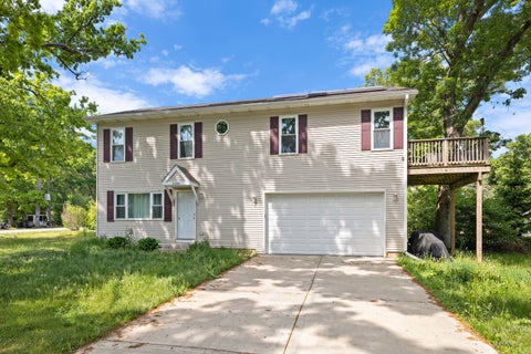 Tiny photo for 3109 Park Drive, Wonder Lake, IL 60097 (MLS # 12650039)