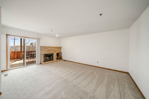 Tiny photo for 910 Thornwood Drive #910, St. Charles, IL 60174 (MLS # 12575346)