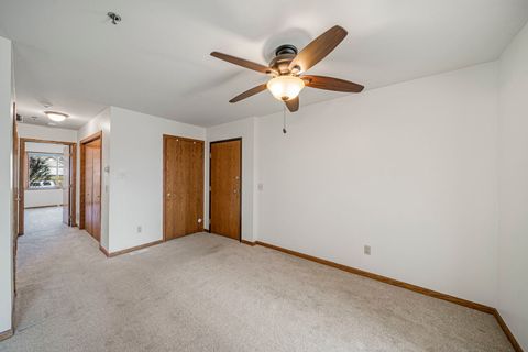 Tiny photo for 910 Thornwood Drive #910, St. Charles, IL 60174 (MLS # 12575346)