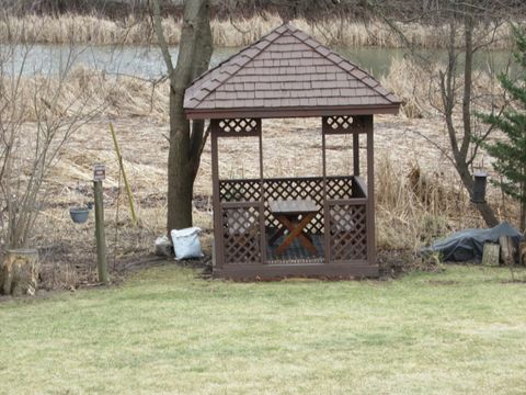 Tiny photo for 910 Thornwood Drive #910, St. Charles, IL 60174 (MLS # 12575346)