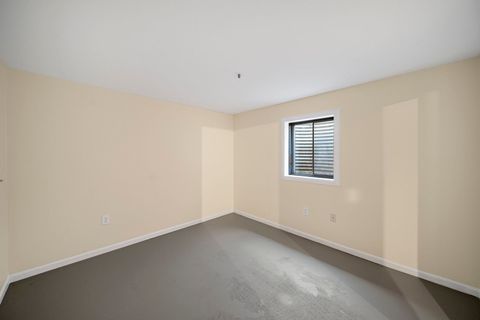 Tiny photo for 910 Thornwood Drive #910, St. Charles, IL 60174 (MLS # 12575346)