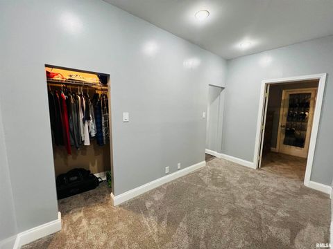 Tiny photo for 1300 LINCOLN Street, Eldorado, IL 62930 (MLS # EB460396)