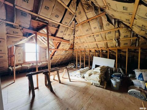 Tiny photo for 1300 LINCOLN Street, Eldorado, IL 62930 (MLS # EB460396)