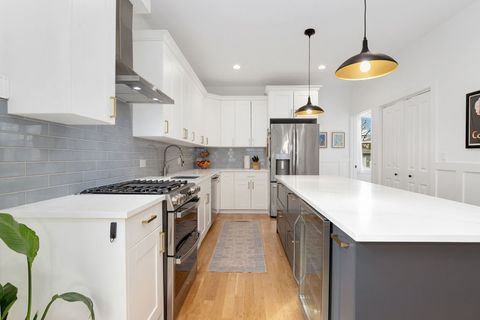 Tiny photo for 4530 N Kenneth Avenue, Chicago, IL 60630 (MLS # 12576662)