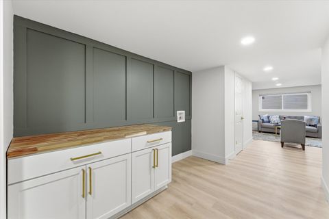 Tiny photo for 11635 S Bishop Street, Chicago, IL 60643 (MLS # 12651526)