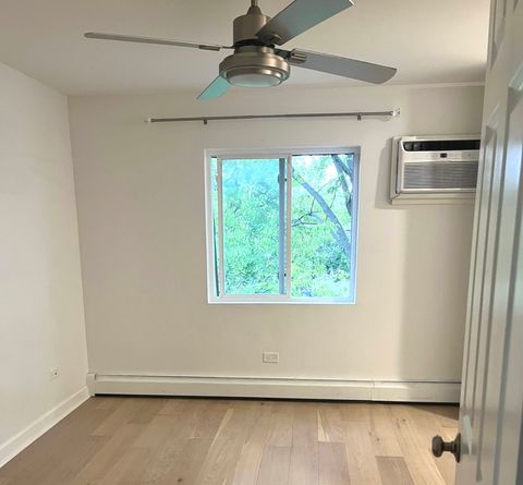 Tiny photo for 10B E Dundee Quarter Drive #301, Palatine, IL 60074 (MLS # 12493584)
