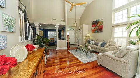 Tiny photo for 479 Gatewood Lane, Grayslake, IL 60030 (MLS # 12482346)