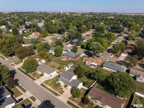 Tiny photo for 306 13TH Avenue, De Witt, IA 52742 (MLS # QC4267905)