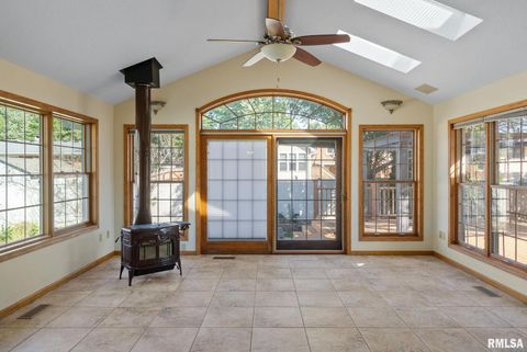 Tiny photo for 306 13TH Avenue, De Witt, IA 52742 (MLS # QC4267905)