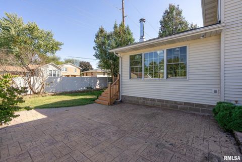 Tiny photo for 306 13TH Avenue, De Witt, IA 52742 (MLS # QC4267905)