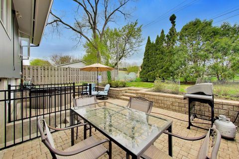 Tiny photo for 2038 Highland Avenue, Wilmette, IL 60091 (MLS # 12619267)