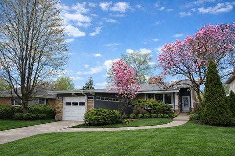 Photo of 2038 Highland Avenue, Wilmette, IL 60091 (MLS # 12619267)