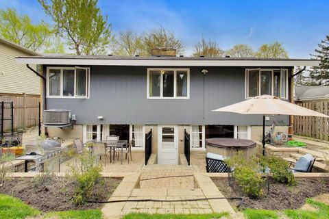 Tiny photo for 2038 Highland Avenue, Wilmette, IL 60091 (MLS # 12619267)