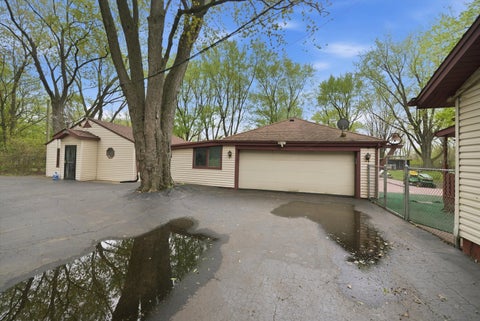 Tiny photo for 15800 Chappel Street, South Holland, IL 60473 (MLS # 12719401)