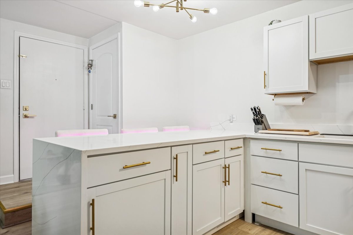 13933 James Drive 816