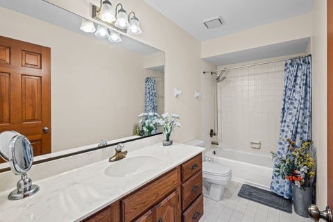 Tiny photo for 18449 Holland Road, Lansing, IL 60438 (MLS # 12748119)