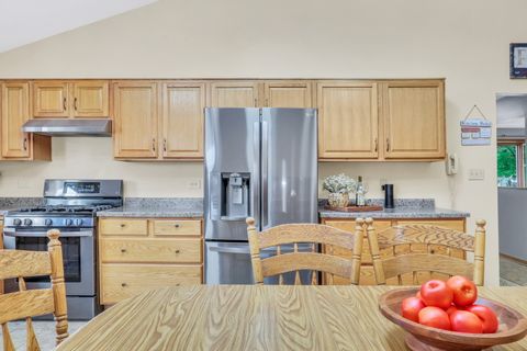 Tiny photo for 8528 Lorel Avenue, Burbank, IL 60459 (MLS # 12487274)
