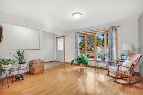 Tiny photo for 8528 Lorel Avenue, Burbank, IL 60459 (MLS # 12487274)