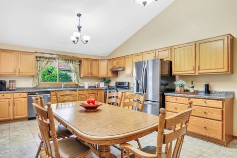 Tiny photo for 8528 Lorel Avenue, Burbank, IL 60459 (MLS # 12487274)