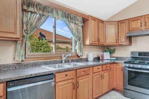 Tiny photo for 8528 Lorel Avenue, Burbank, IL 60459 (MLS # 12487274)