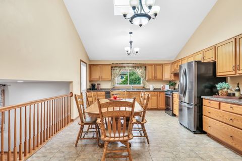 Tiny photo for 8528 Lorel Avenue, Burbank, IL 60459 (MLS # 12487274)