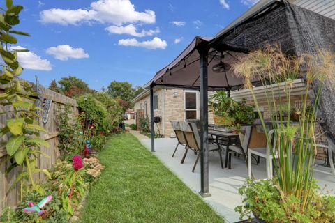 Tiny photo for 8528 Lorel Avenue, Burbank, IL 60459 (MLS # 12487274)