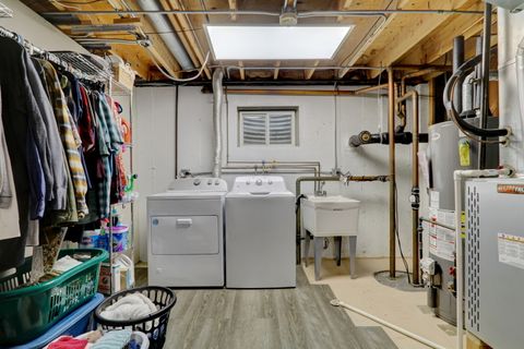 Tiny photo for 8528 Lorel Avenue, Burbank, IL 60459 (MLS # 12487274)