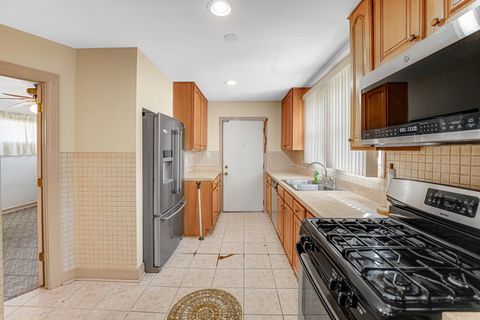Tiny photo for 9107 S Bishop Street, Chicago, IL 60620 (MLS # 12488197)