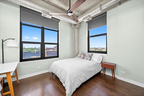 Tiny photo for 811 W 15th Place #709, Chicago, IL 60608 (MLS # 12499241)