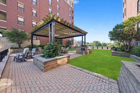 Tiny photo for 811 W 15th Place #709, Chicago, IL 60608 (MLS # 12499241)