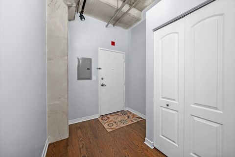 Tiny photo for 811 W 15th Place #709, Chicago, IL 60608 (MLS # 12499241)