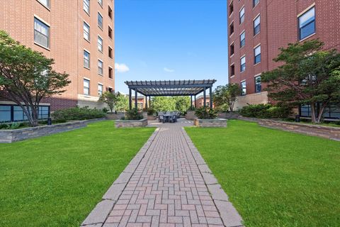 Tiny photo for 811 W 15th Place #709, Chicago, IL 60608 (MLS # 12499241)